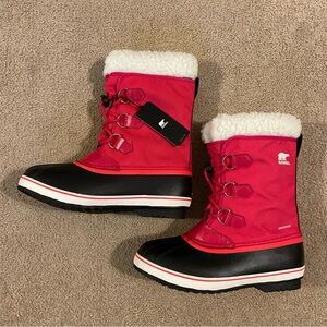 SOLD Sorel Youth Boots Size 6